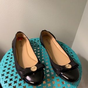 Michael Kors black patent flats